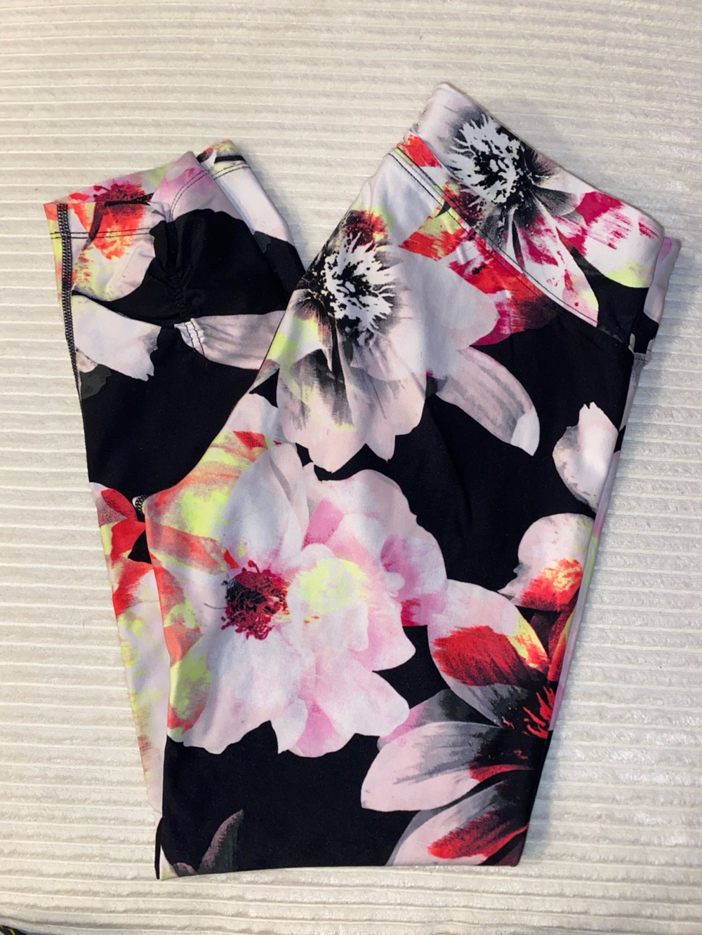 Calvin Klein Floral Print Leggings - Black, Pink, Red